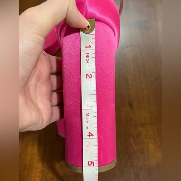 STEVE MADDEN PLATFORM HEELS - Picture 10 of 10